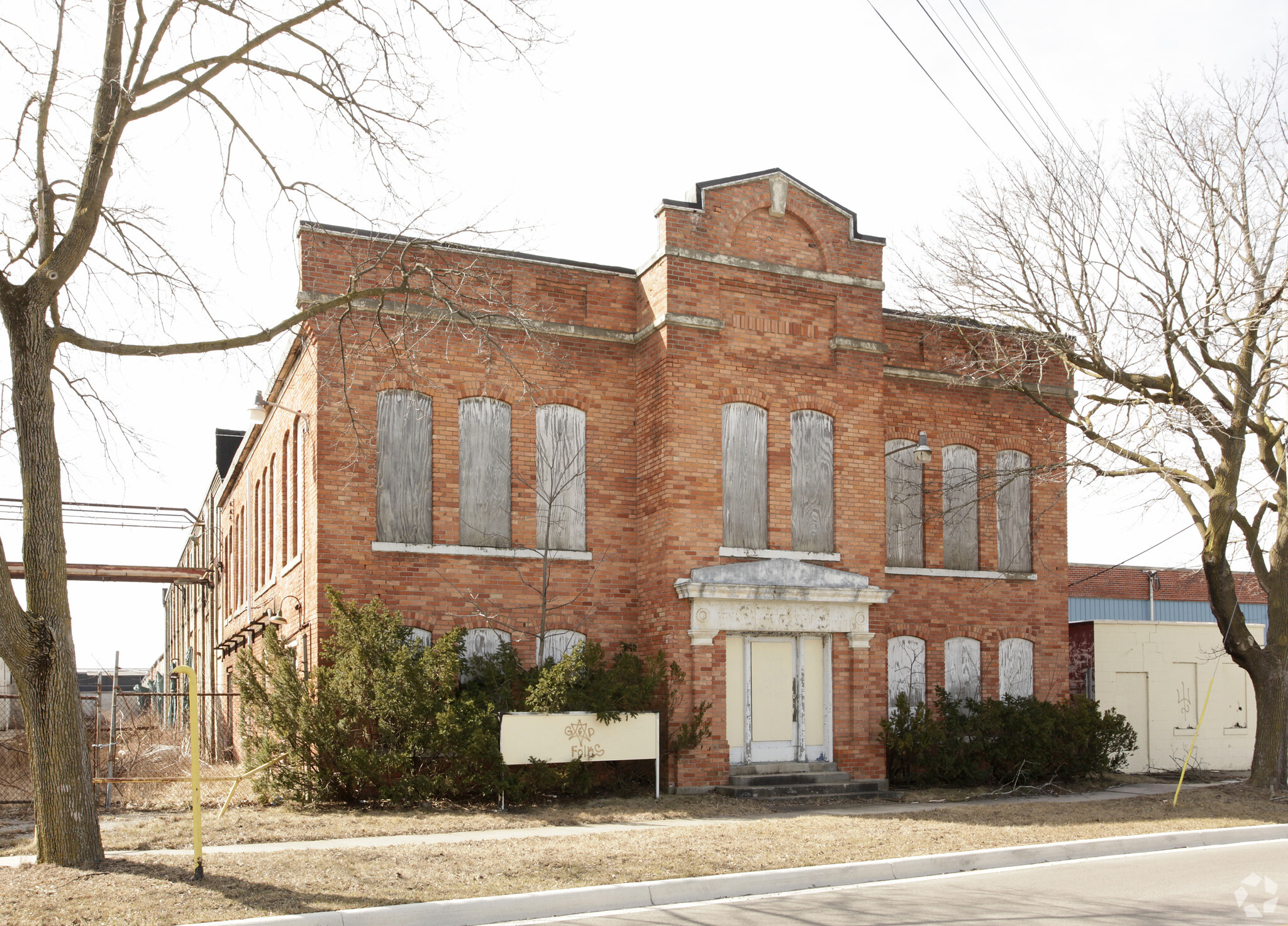 422 Logan St, Adrian, MI for sale Primary Photo- Image 1 of 1