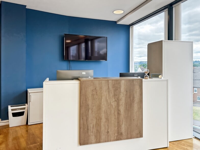 Cromac St, Belfast for lease - Interior Photo - Image 2 of 10