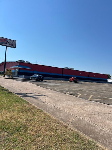 1150 S Sheridan Rd, Tulsa, OK for sale - Building Photo - Image 3 of 19