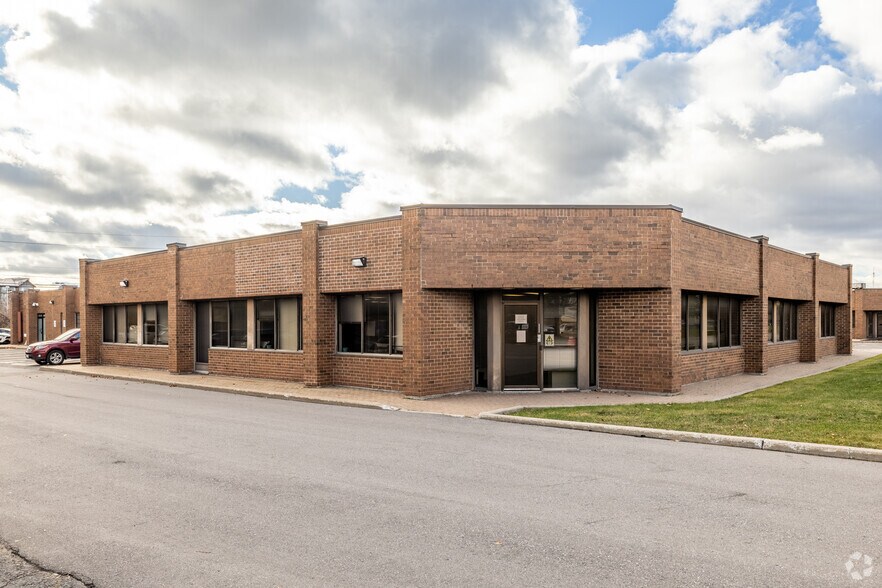 177 Colonnade Rd, Nepean, ON à louer - Photo du bâtiment - Image 3 de 3