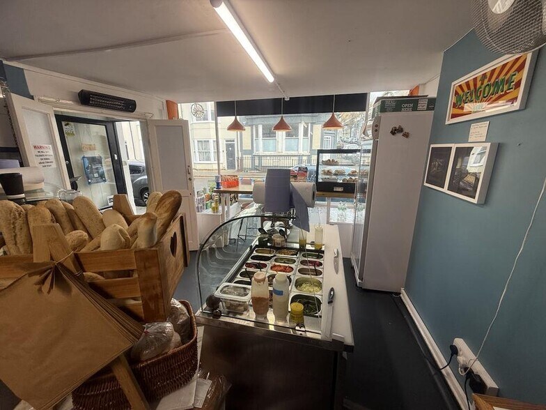 65 St George's Rd, Brighton à louer - Photo du bâtiment - Image 3 de 9