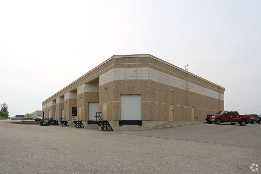 102 Commerce Park Dr, Barrie, ON à louer - Photo du bâtiment - Image 2 de 5