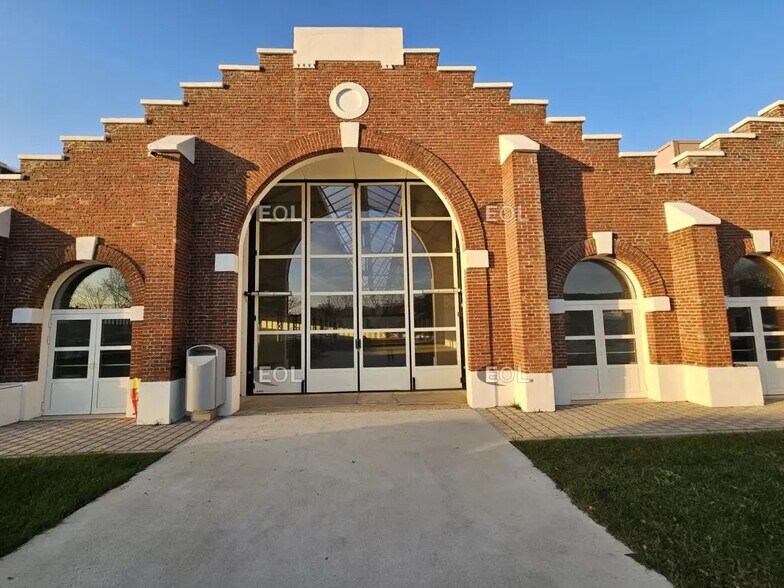 Industriel dans Ivry-sur-Seine à louer - Photo du bâtiment - Image 1 de 6