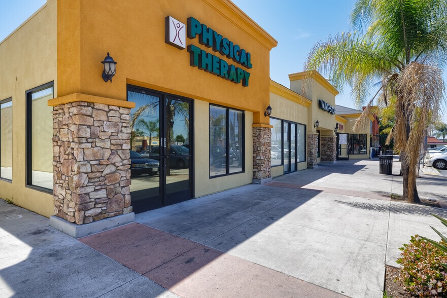 1815 E Valley Pky, Escondido, CA for lease - Building Photo - Image 3 of 16