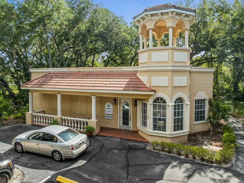 Six Property Dental Portfolio portfolio of 6 properties for sale on LoopNet.ca - Building Photo - Image 2 of 7