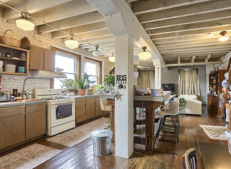 11 Spruce St, Mountville, PA à vendre - Photo intérieure - Image 3 de 10