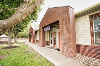 Plus de détails pour 1311 Chisholm Trail Rd, Round Rock, TX - Bureau/Commerce de détail à louer