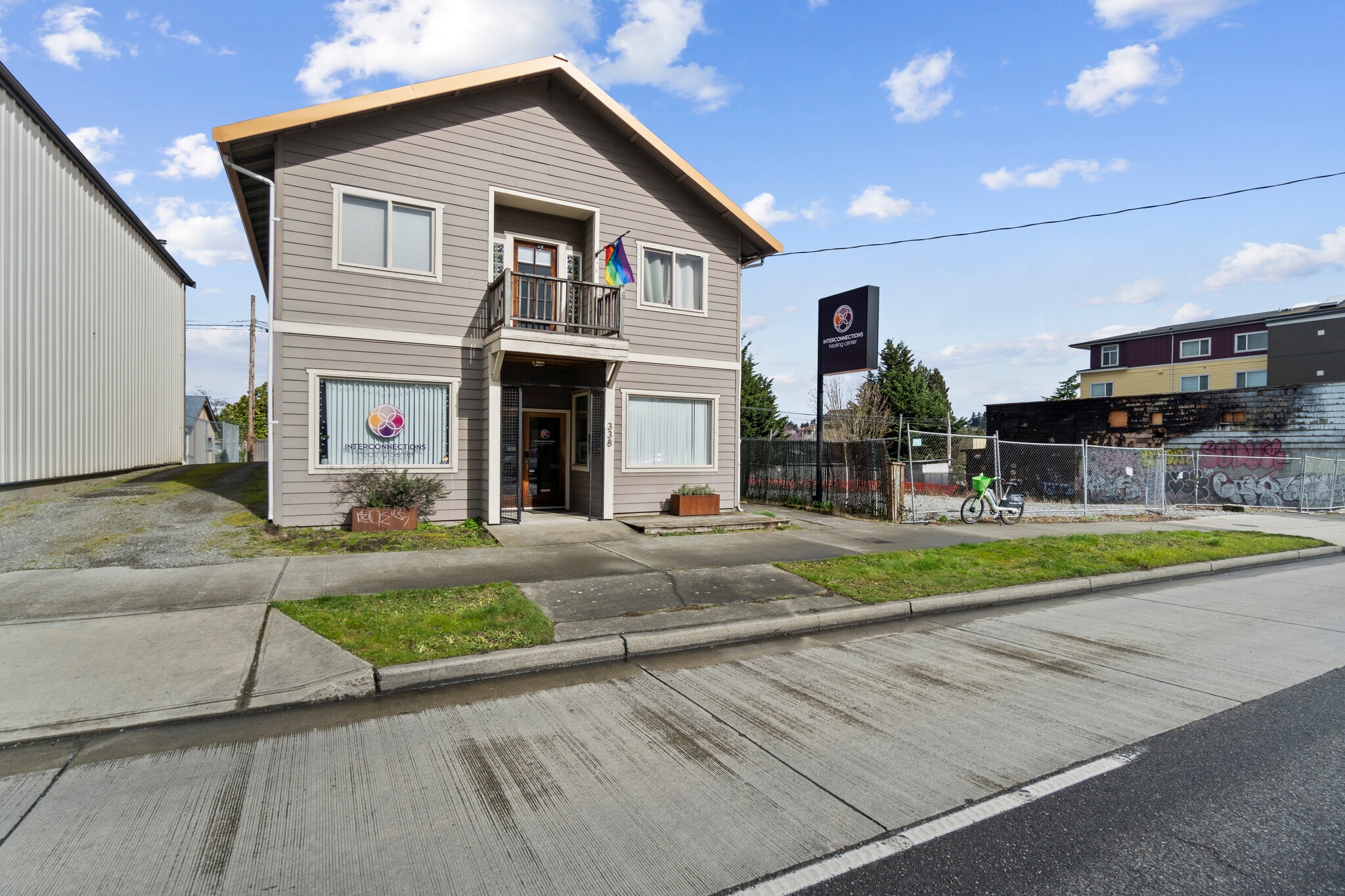 338 NW 85th St, Seattle, WA for lease Building Photo- Image 1 of 12