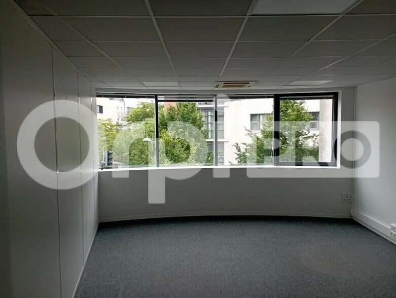 Office in Reims for lease - Interior Photo - Image 3 of 4