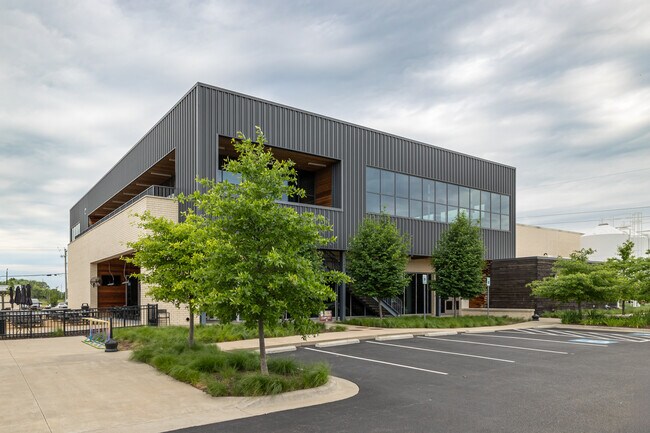 Plus de détails pour 901 SW 14th St, Bentonville, AR - Bureau à louer