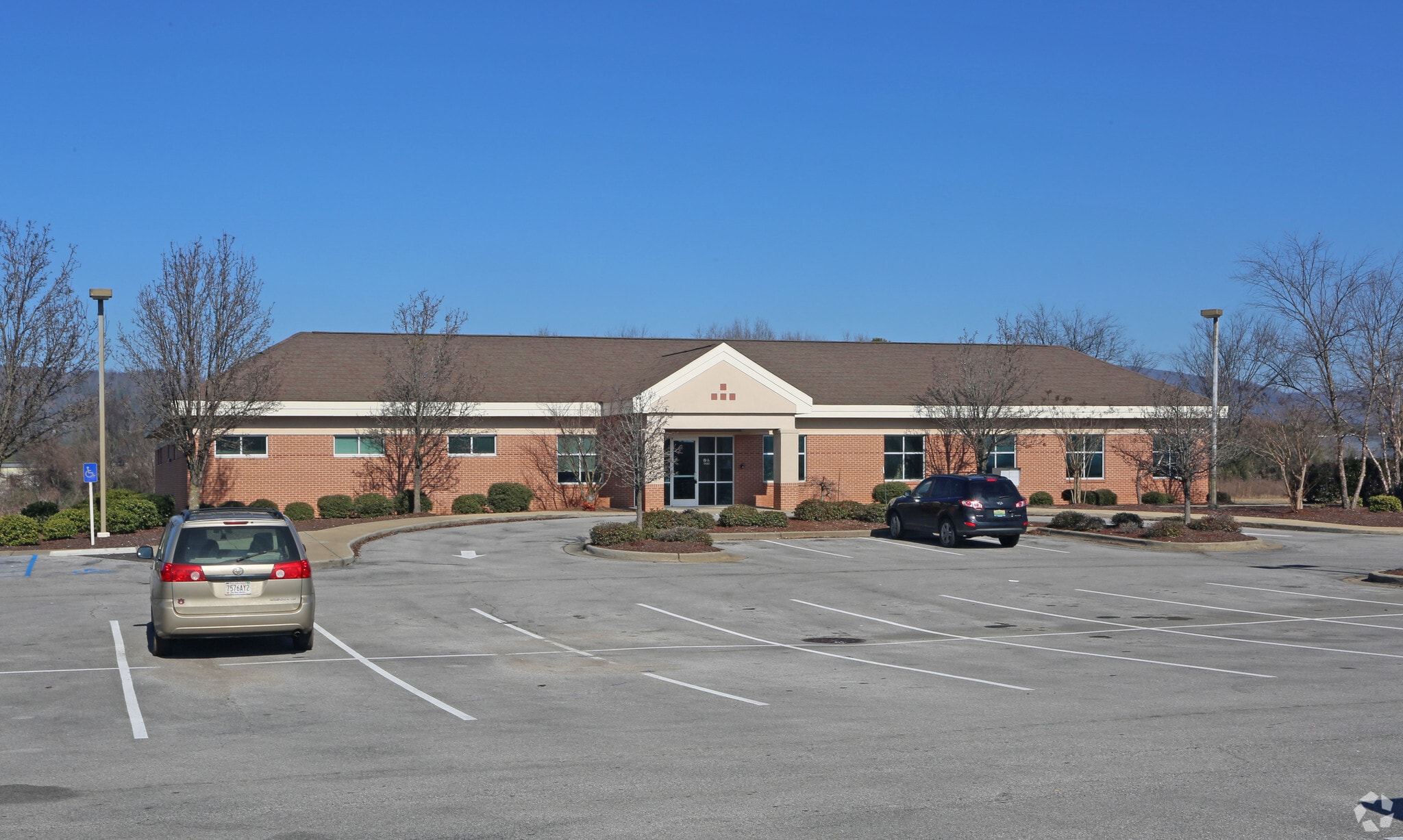 1713 Hamric Dr E, Anniston, AL for lease Building Photo- Image 1 of 5