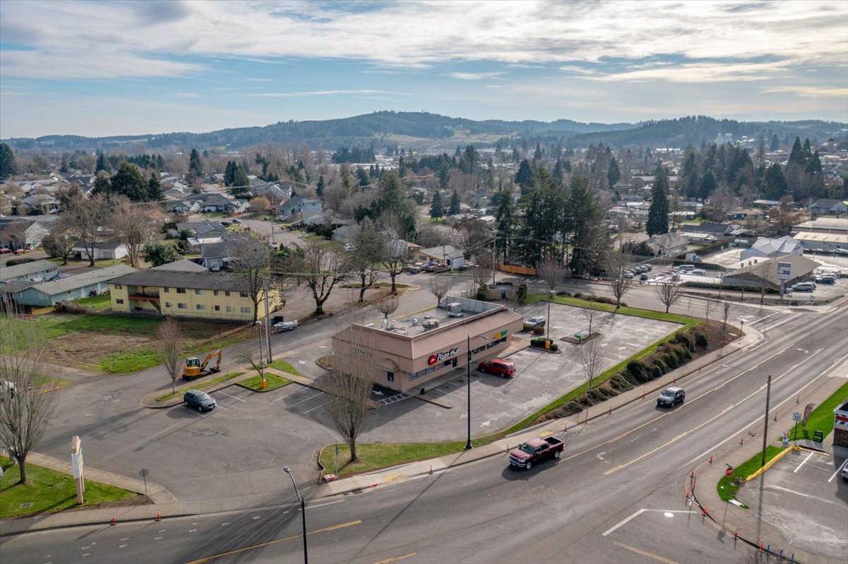 242-244 Main St, Dallas, OR for lease Interior Photo- Image 1 of 5