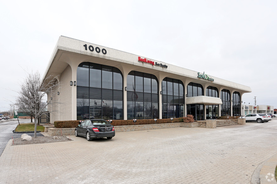 1000 W Maple Rd, Troy, MI for sale - Primary Photo - Image 1 of 1