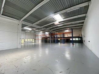 More details for 3 Avenue Le Verrier, Trappes - Industrial for Lease