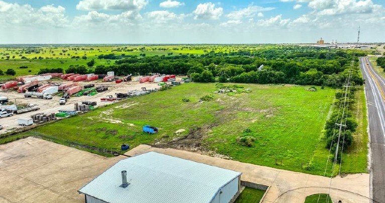 1400 N Cresson Hwy, Cresson, TX à vendre - Photo du bâtiment - Image 2 de 2