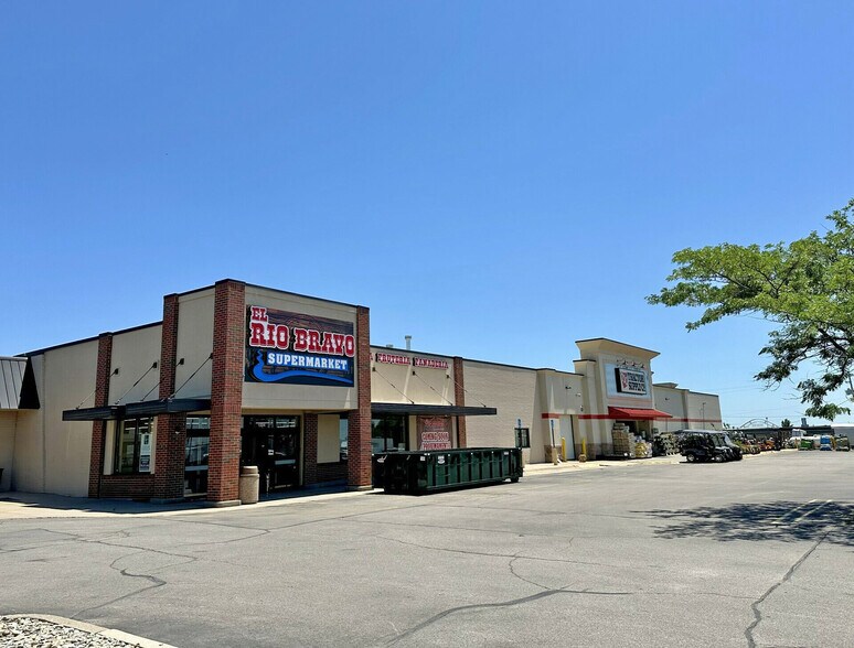 1312 Industrial Rd, Emporia, KS à louer - Photo du bâtiment - Image 2 de 9