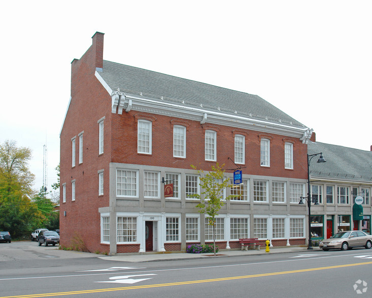 190 Main St, Saco, ME à vendre - Photo principale - Image 1 de 1