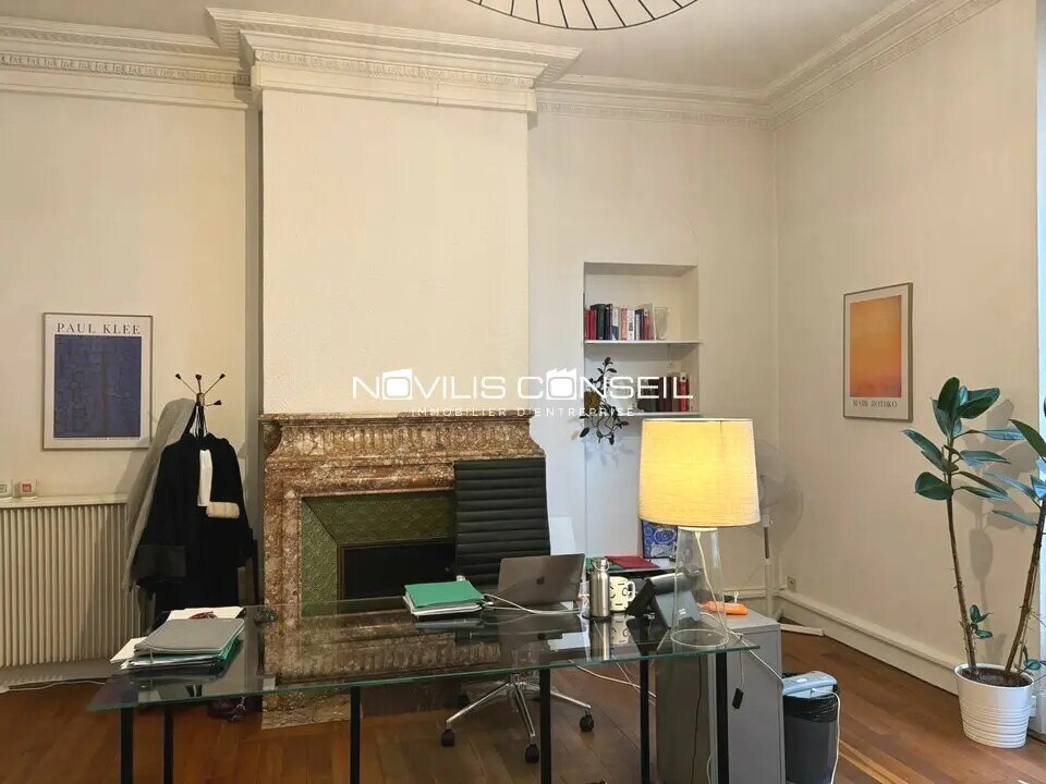 Office in Toulouse for lease Interior Photo- Image 1 of 8
