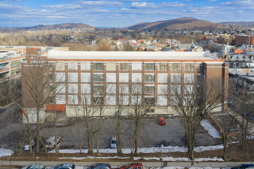 747-763 Pittston St, Allentown, PA for sale - Building Photo - Image 3 of 40
