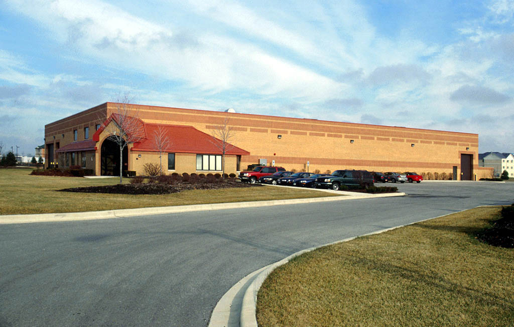 18531 Spring Creek Dr, Tinley Park, IL à vendre Photo principale- Image 1 de 4