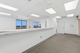 6196 Oxon Hill Rd, Oxon Hill, MD à louer Photo intérieure- Image 2 de 17