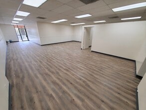 515-525 N Azusa Ave, La Puente, CA for lease Interior Photo- Image 1 of 7