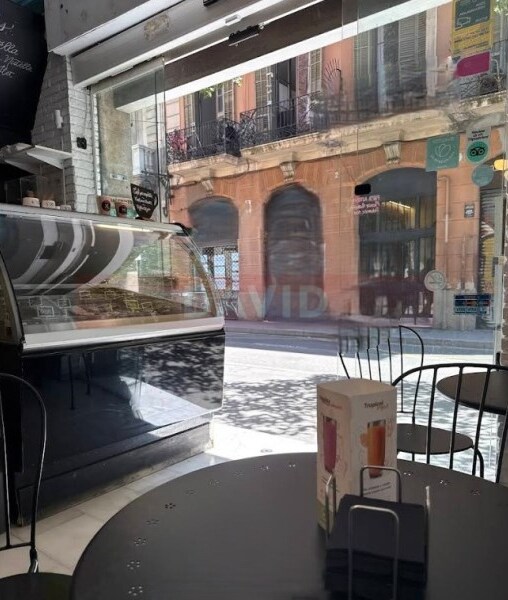 Retail in Barcelona, Barcelona for lease Interior Photo- Image 1 of 10