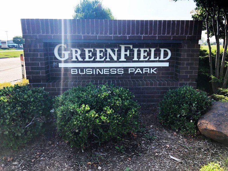 6125 W Reno Ave, Oklahoma City, OK à louer - Photo du bâtiment - Image 3 de 10