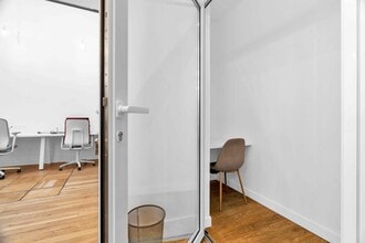 1 Cite Paradis, Paris for lease Interior Photo- Image 2 of 8