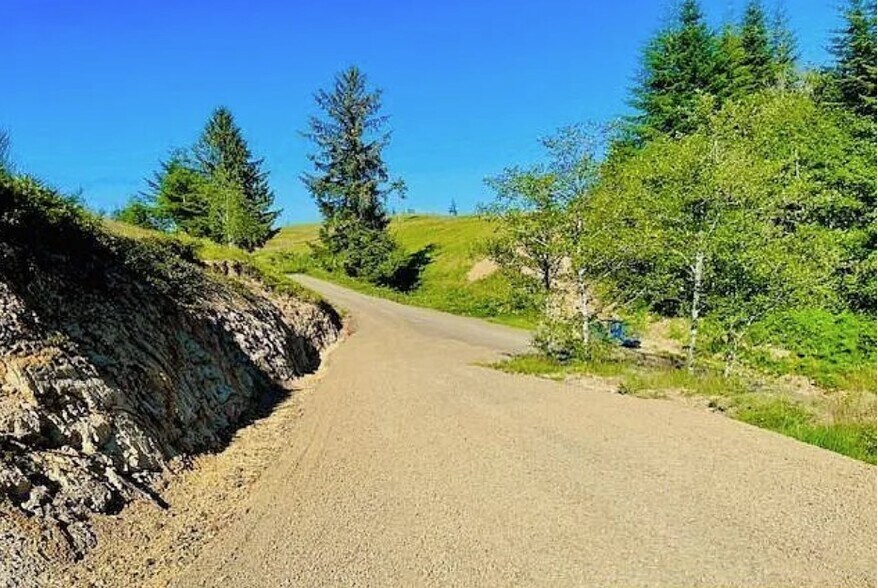 2840 NE Big Creek Rd, Newport, OR à vendre - Photo du bâtiment - Image 3 de 4