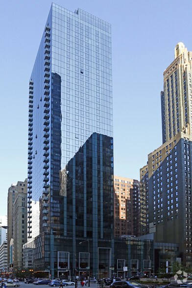 200 N Michigan Ave, Chicago, IL à louer - Photo du bâtiment - Image 1 de 2