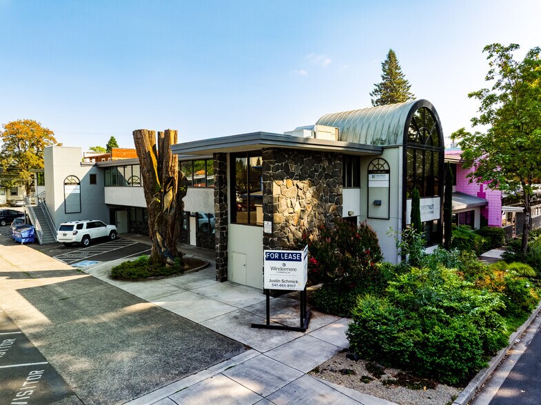 1255 Pearl St, Eugene, OR à louer - Photo du bâtiment - Image 1 de 7