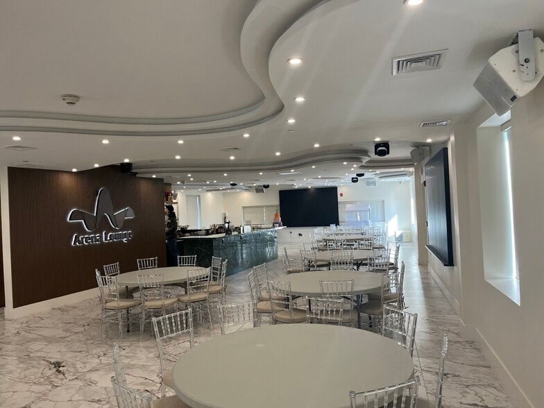 293 Wilson Ave, Newark, NJ for lease - Building Photo - Image 2 of 7