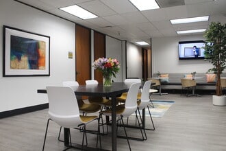 700 Larkspur Landing Cir, Larkspur, CA à louer Photo du bâtiment- Image 1 de 6