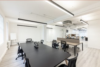 19 Margaret St, Londres à louer Photo intérieure- Image 2 de 6