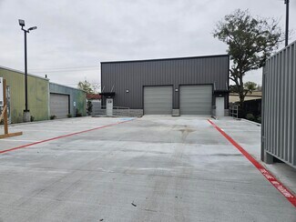 Plus de détails pour 1013 Brazos St, Rosenberg, TX - Bureau à louer