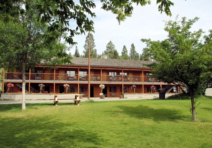 1414 Cariboo Hwy, Clinton, BC à vendre - Photo du bâtiment - Image 3 de 21