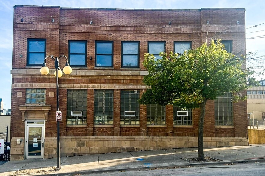 315 W Court St, Milwaukee, WI for sale - Building Photo - Image 1 of 3