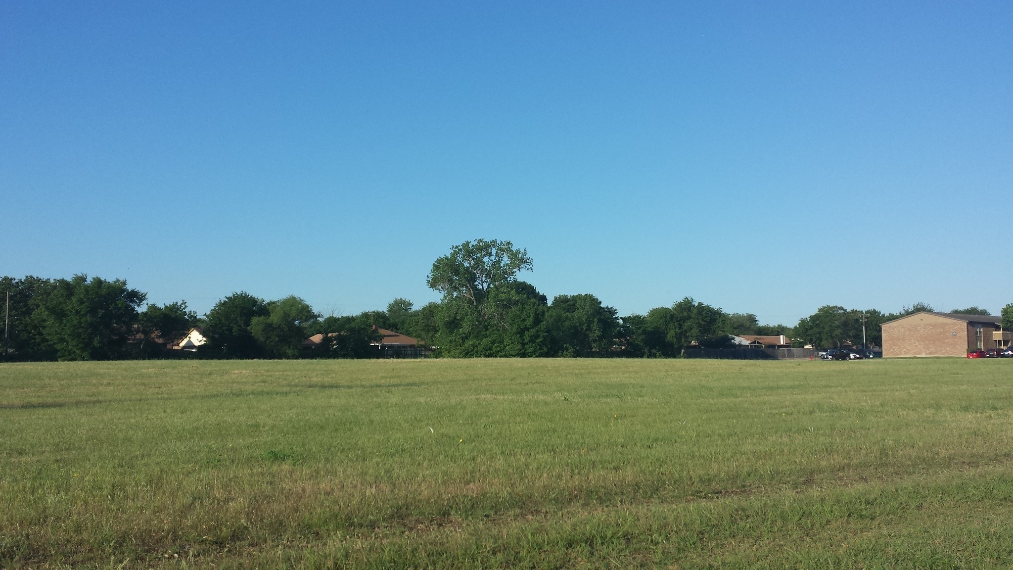 2201-2211 W Pioneer Pky, Grand Prairie, TX for sale Building Photo- Image 1 of 3