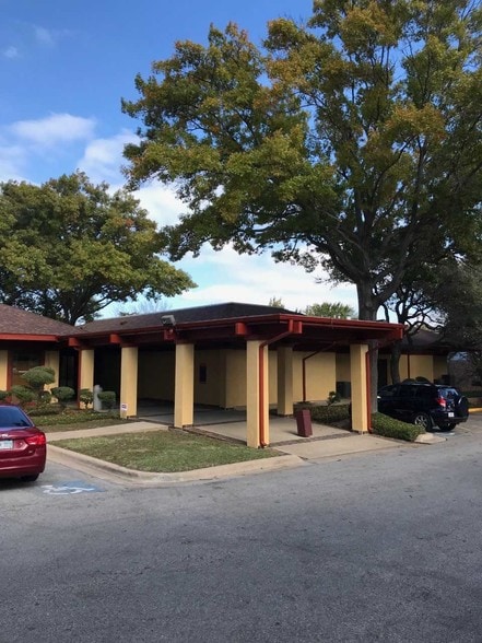 2241 Peggy Ln, Garland, TX for sale - Building Photo - Image 2 of 20