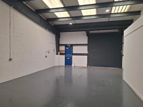 Woodbine St, Rochdale for lease Interior Photo- Image 2 of 2