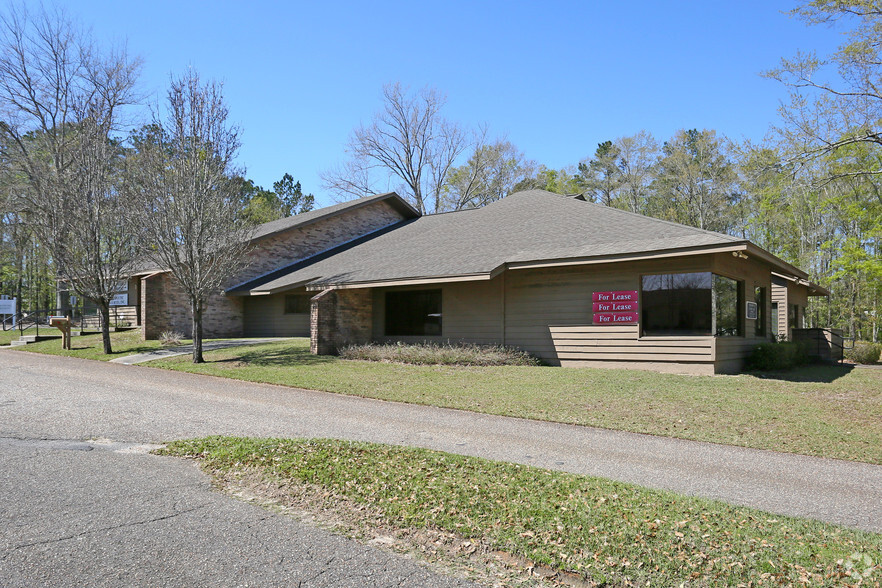 1450 Ross Clark Cir, Dothan, AL à vendre - Photo principale - Image 1 de 1