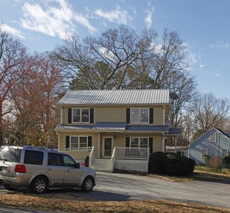 Plus de détails pour 3776 NE Clairmont Rd, Chamblee, GA - Bureau à vendre