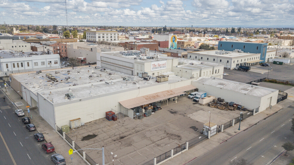 530 E Market St, Stockton, CA à vendre - Photo du bâtiment - Image 1 de 1