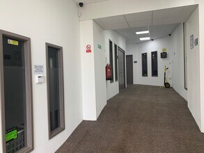 Moss Rd, Wrexham for lease Interior Photo- Image 1 of 4