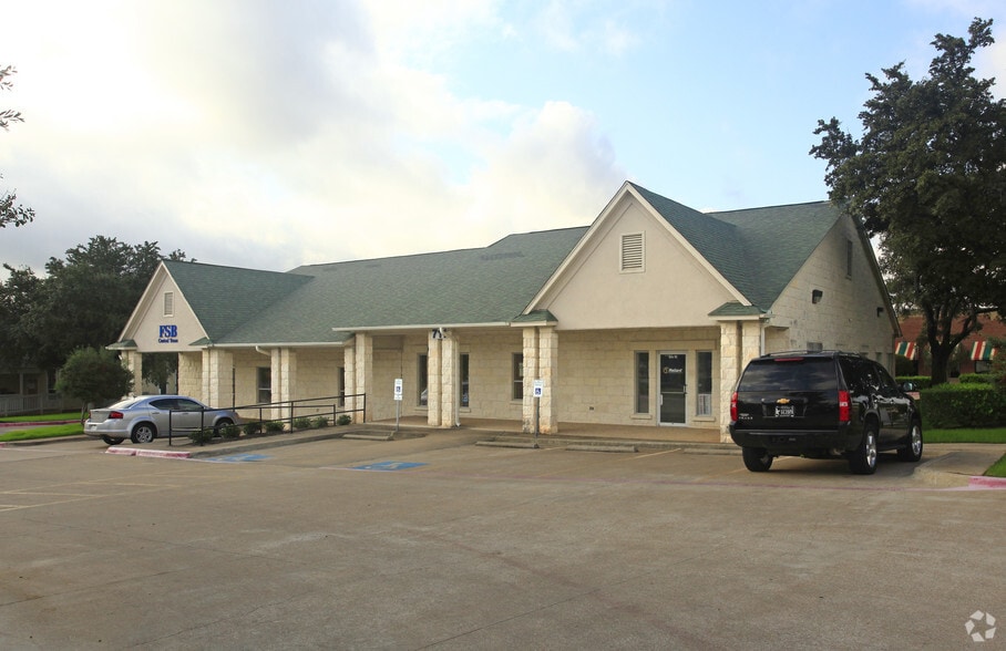 711 San Gabriel Village Blvd, Georgetown, TX for sale - Building Photo - Image 2 of 2