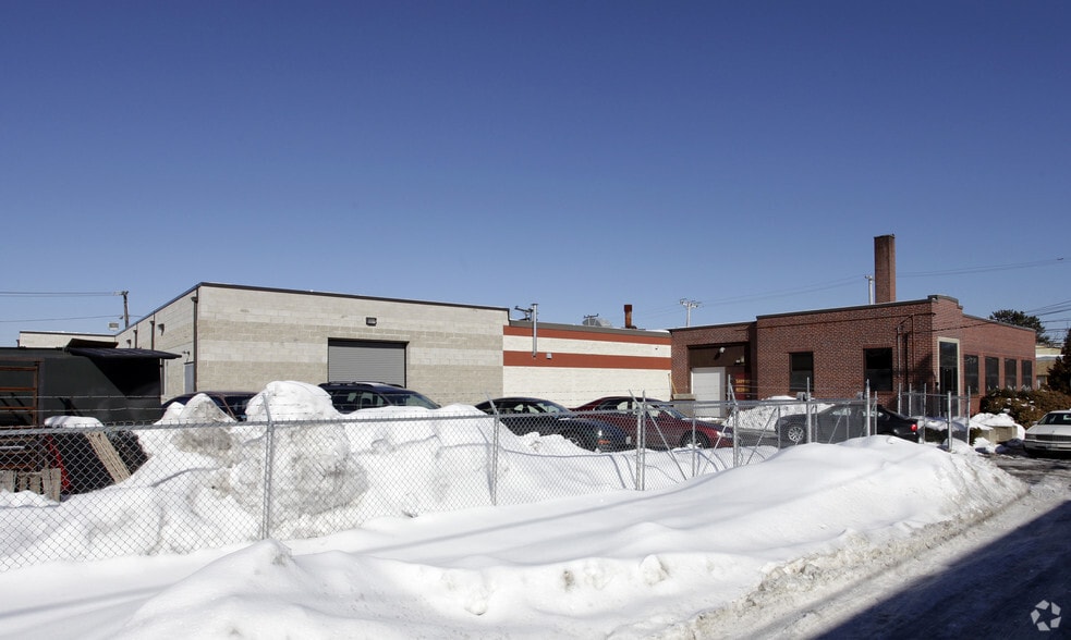 189 Georgia Ave, Providence, RI for lease - Primary Photo - Image 1 of 5