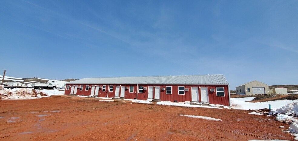 2046 125th Ave, Watford City, ND à vendre - Photo du bâtiment - Image 2 de 37