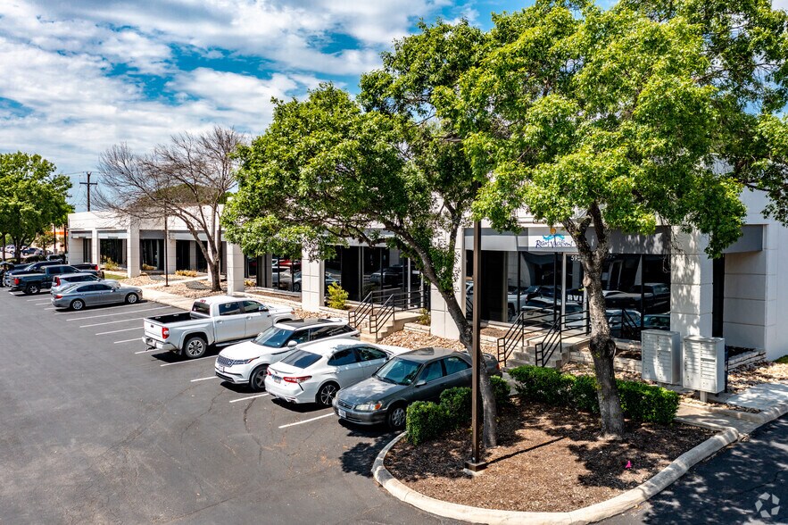 140 Heimer Rd, San Antonio, TX for sale - Building Photo - Image 3 of 5