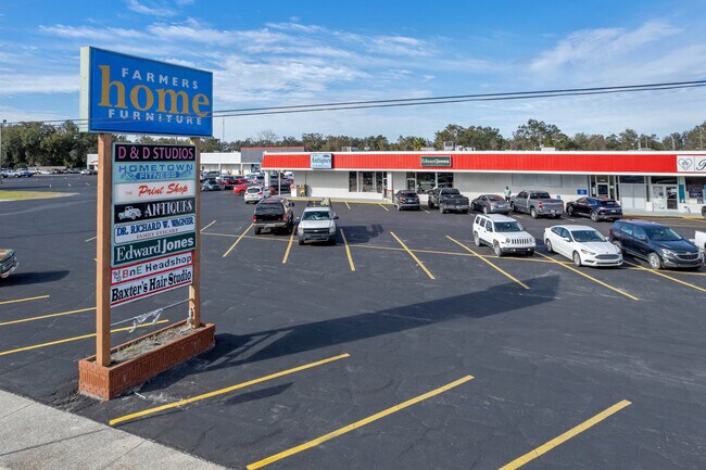 More details for 120-206 N Main St, Chiefland, FL - Office/Retail, Retail for Lease
